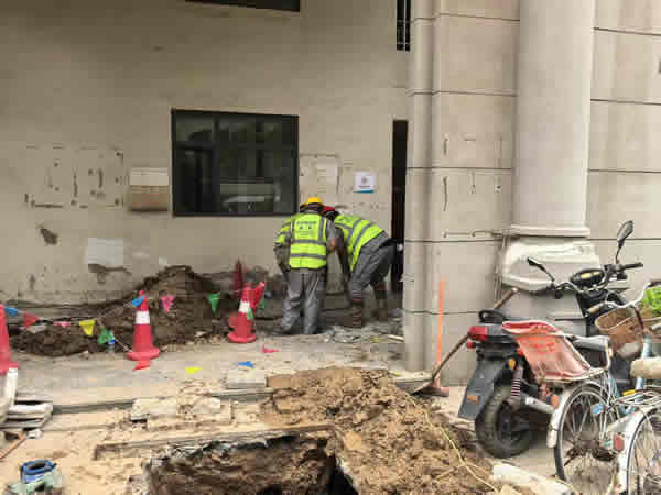 精準(zhǔn)監(jiān)測(cè)除隱患！滄州供排水集團(tuán)快速處置供水漏點(diǎn)